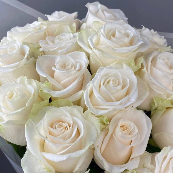 Монобукет из белых роз. Фото 2