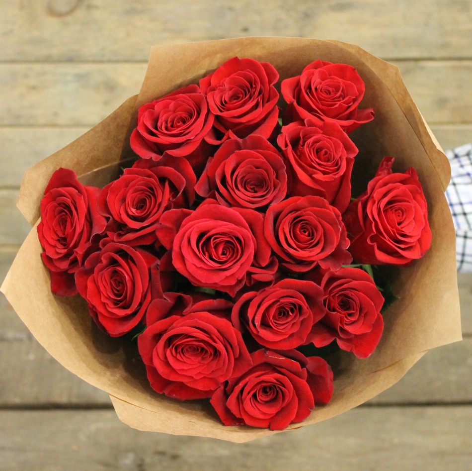 Фото доставленного букета из кустовых роз
