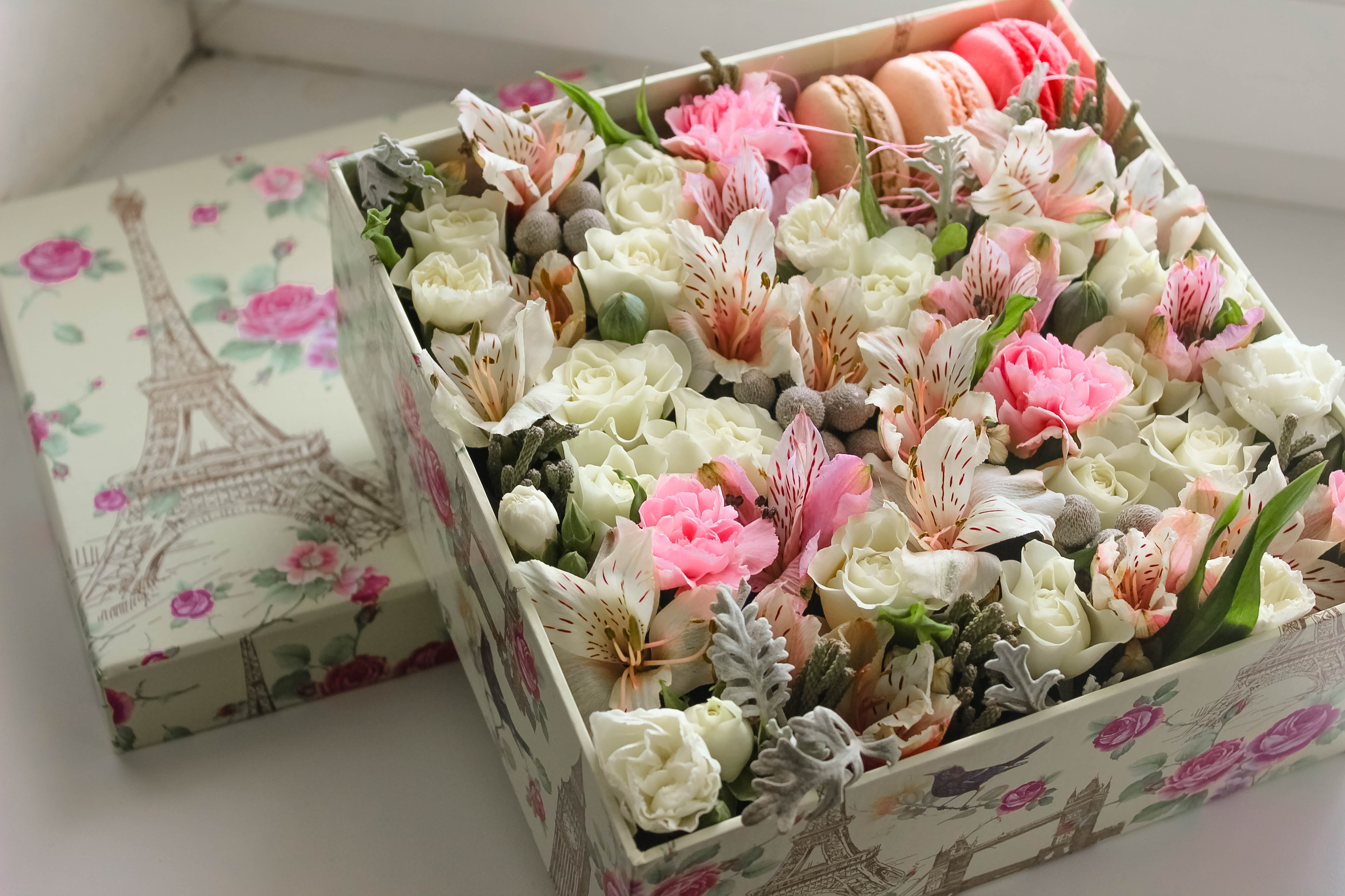 Фото цветов в коробке
