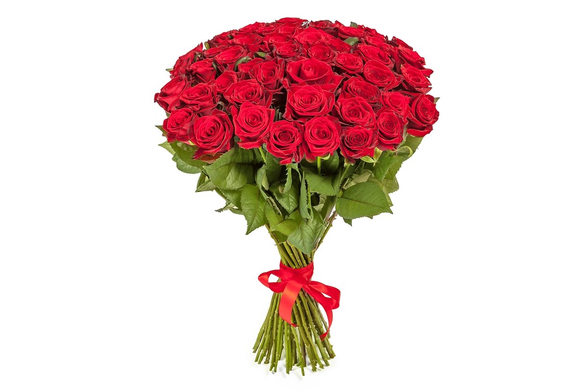 Фото недорогого букета из красных роз