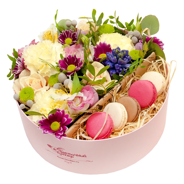 Цветы в коробке с макаруни "Розовое золото". Фото 1