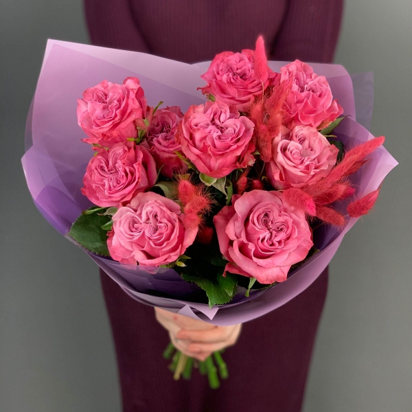 Букет из розовых роз. Фото 3