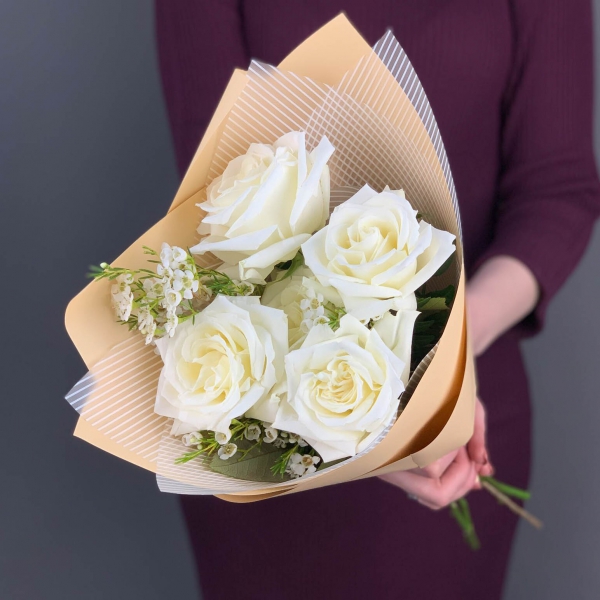 Букет из белых роз "Равенна". Фото 1