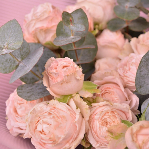 Букет из кустовых роз Бомбастик. Фото 2