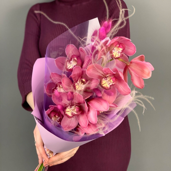 Букет розовая орхидея Цимбидиум. Фото 1