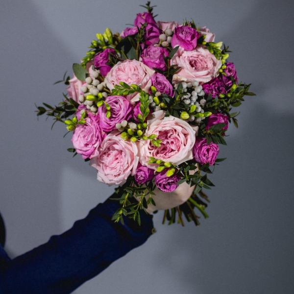 Букет невесты в оттенках розового