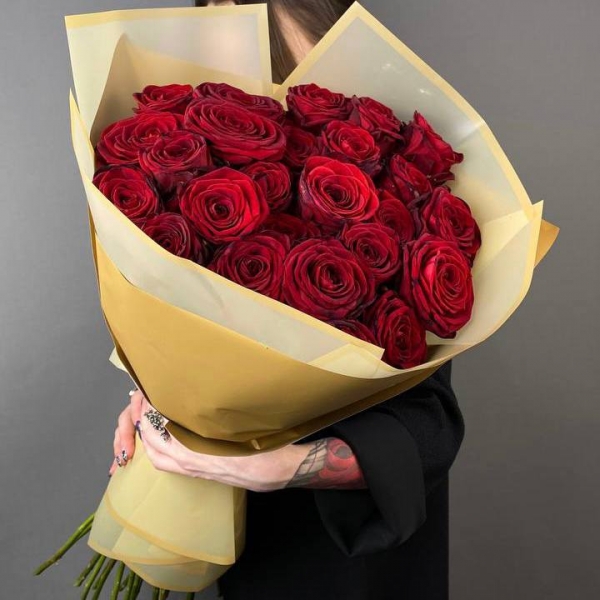 Букет из 25 красных роз. Фото 2